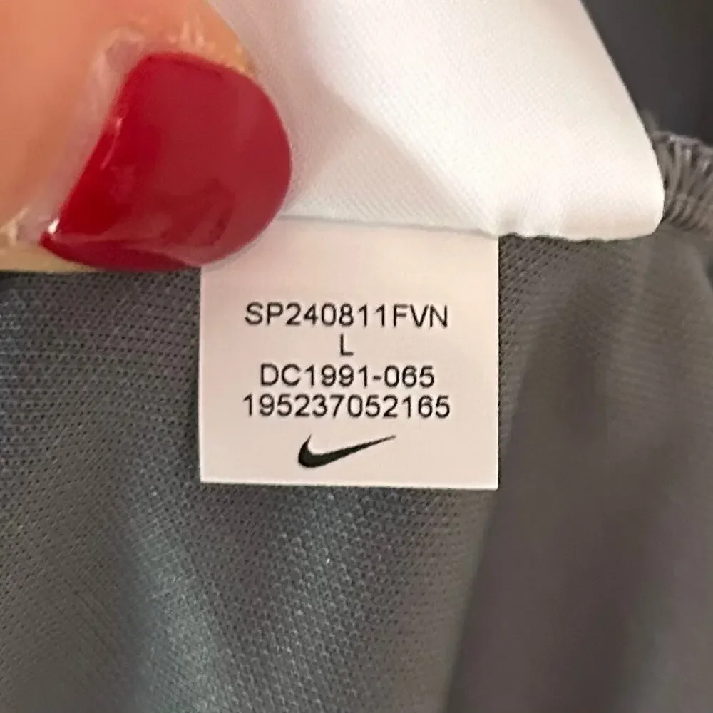 Nike new tag