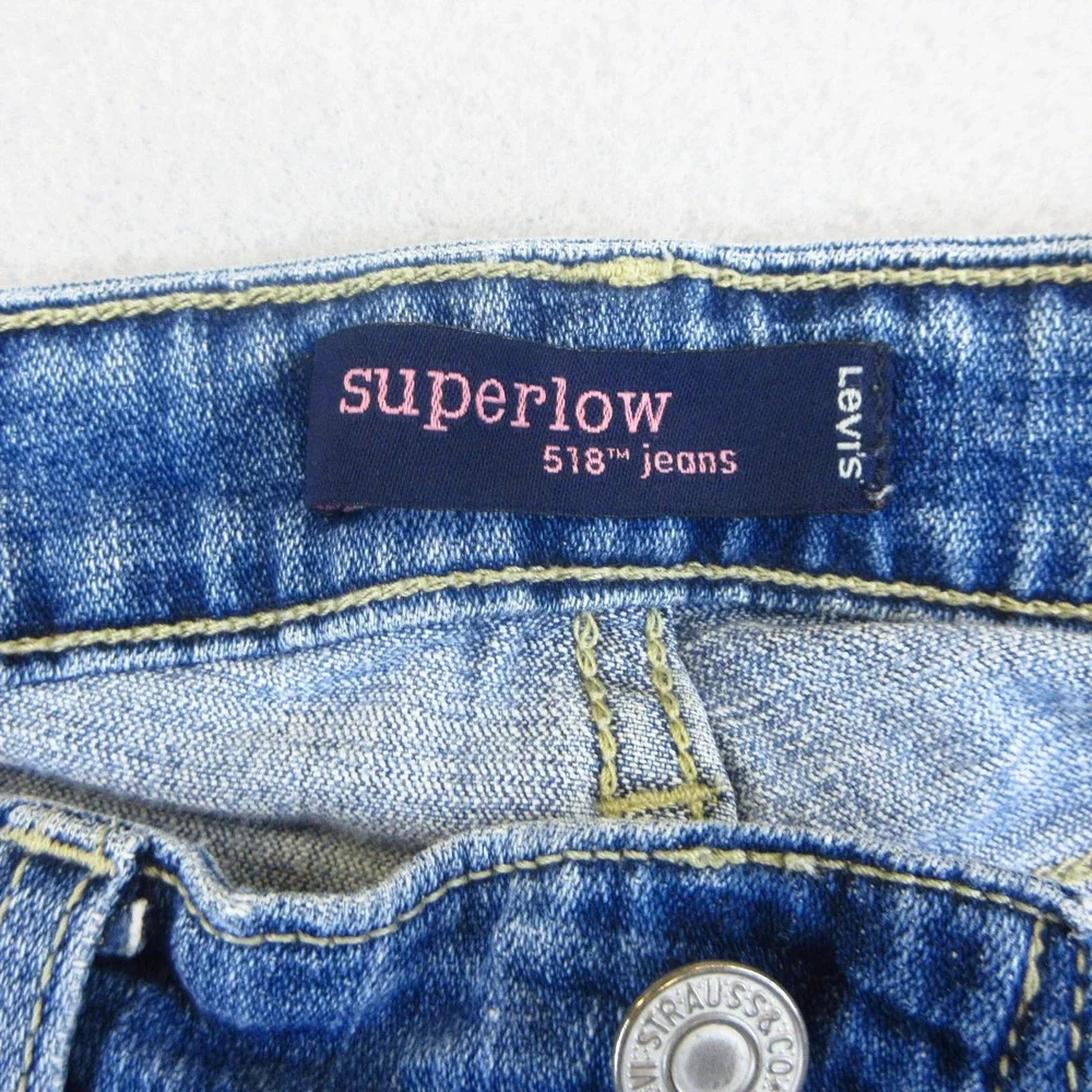 Levis these levi