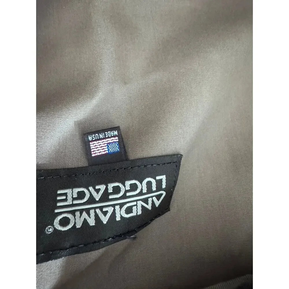 Adiamo travel bag