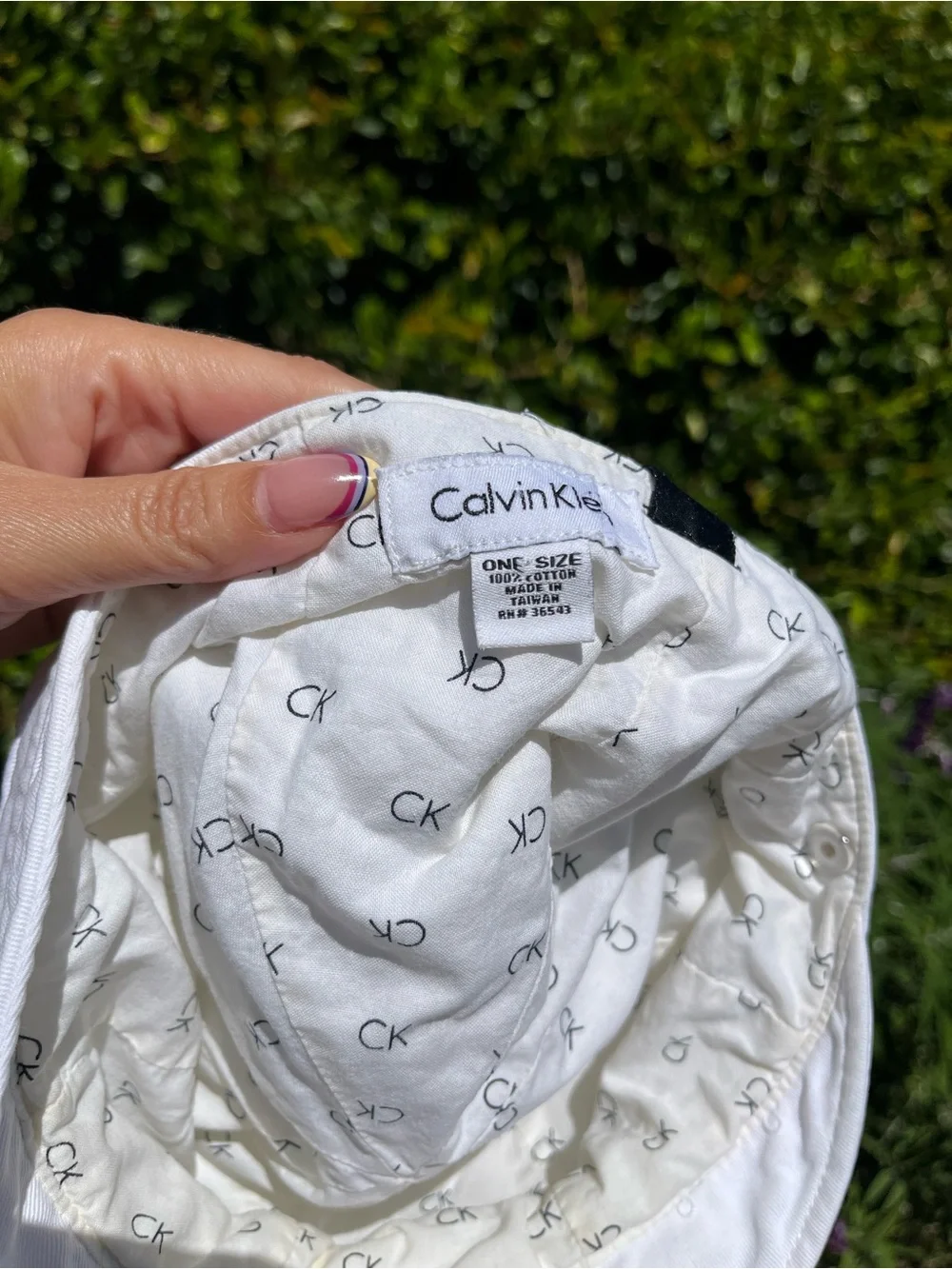 Calvin Klein excellent 100%