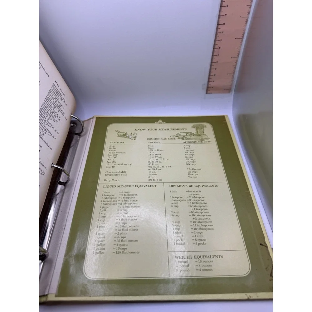 Vintage Del Monte Kitchens Cookbook, 1972 Binder Hardcover First Printing