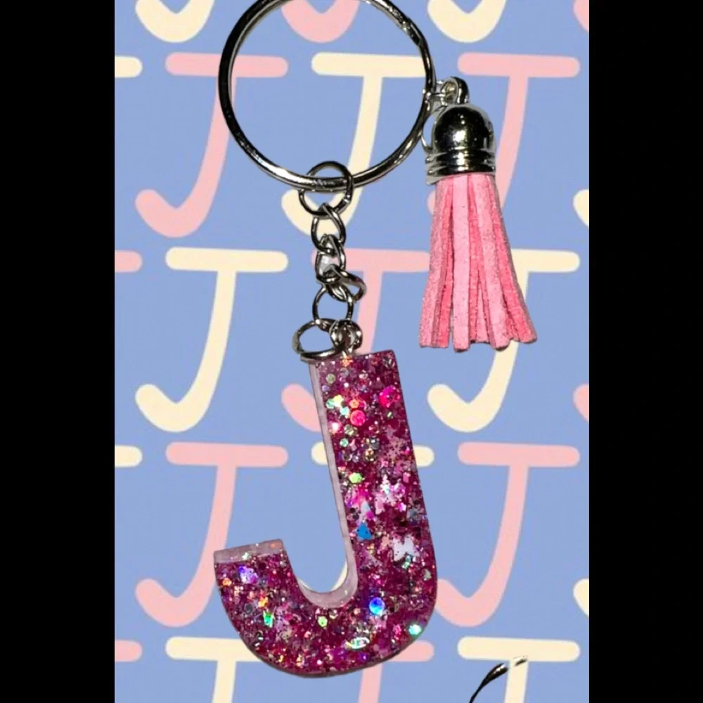 Letter J glitter resin‎ keychain