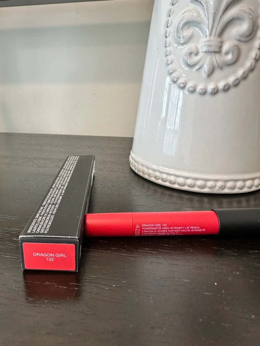 NARS has poshmark pencil
