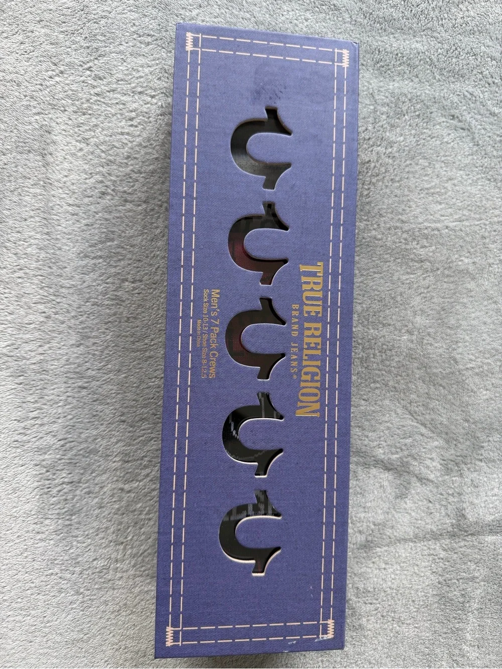 True Religion Men's 5-Pack Crew Socks Gift Box - Navy with Gold Logo