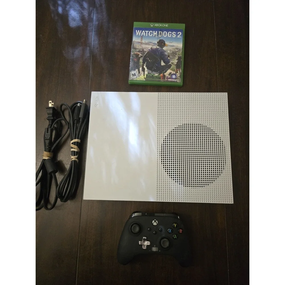 Microsoft Xbox One S Console Bundle  w/ Wireless Controller And 1 Game‎