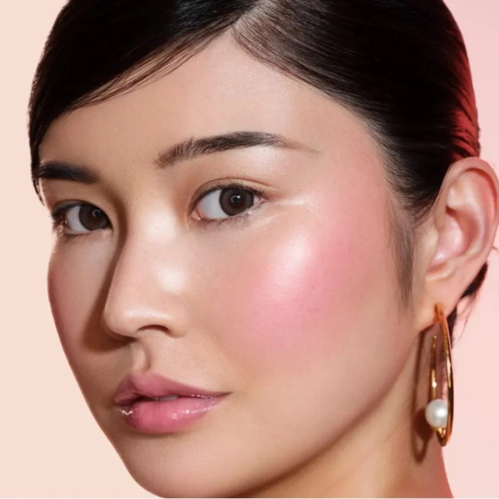 Dibs makeup versatile