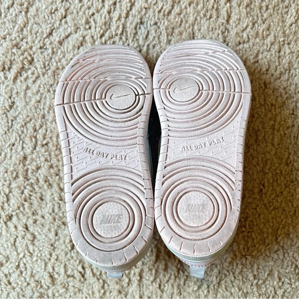 Nike | Court Borough Low 2 in Pink