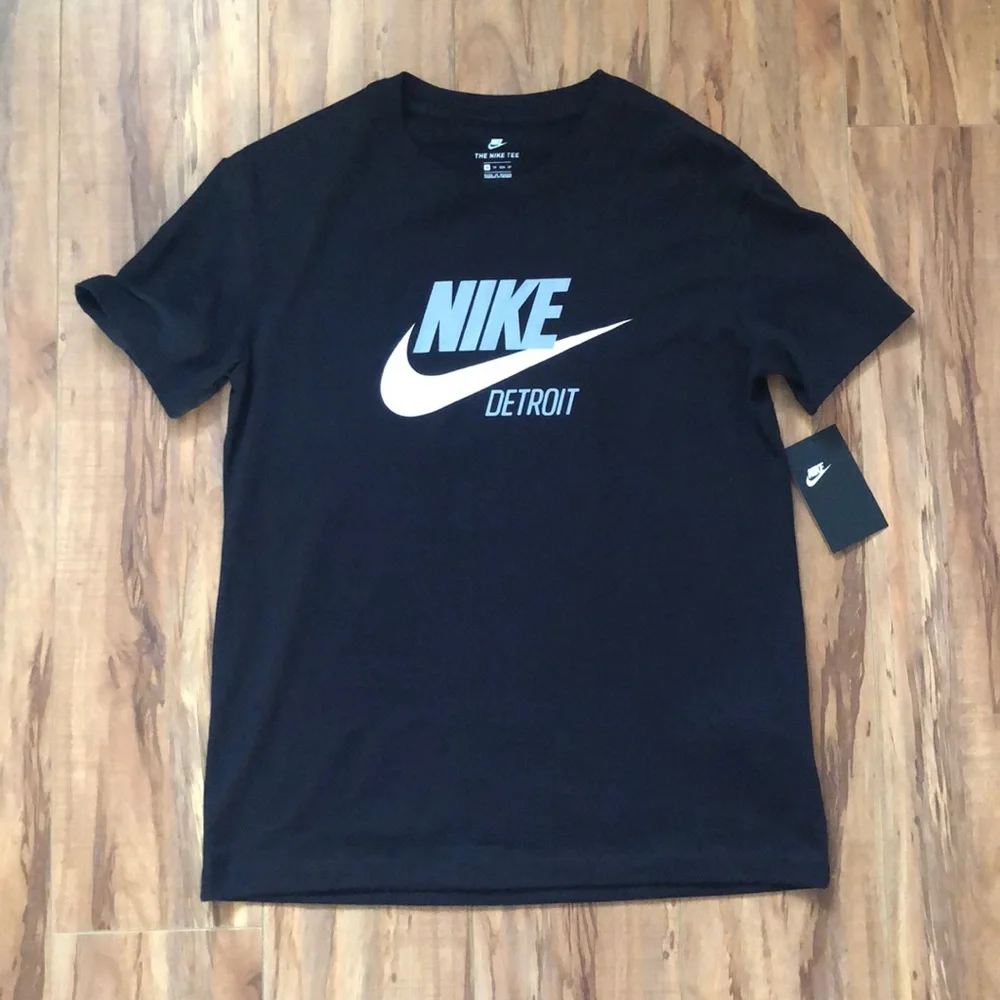 Nike nwt detroit