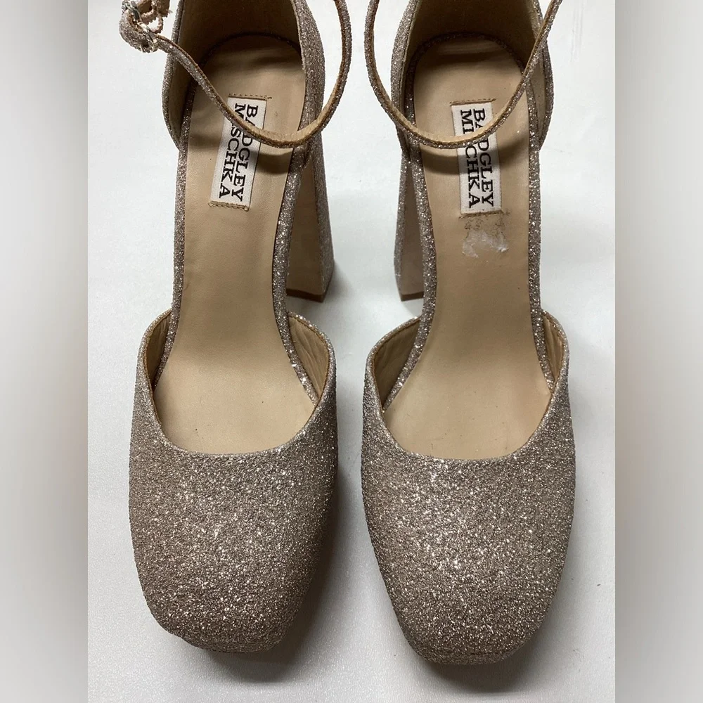 Badgley Mischka turn heads