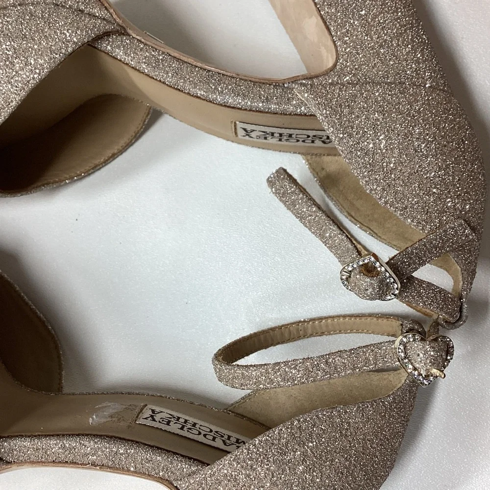 Badgley Mischka turn heads