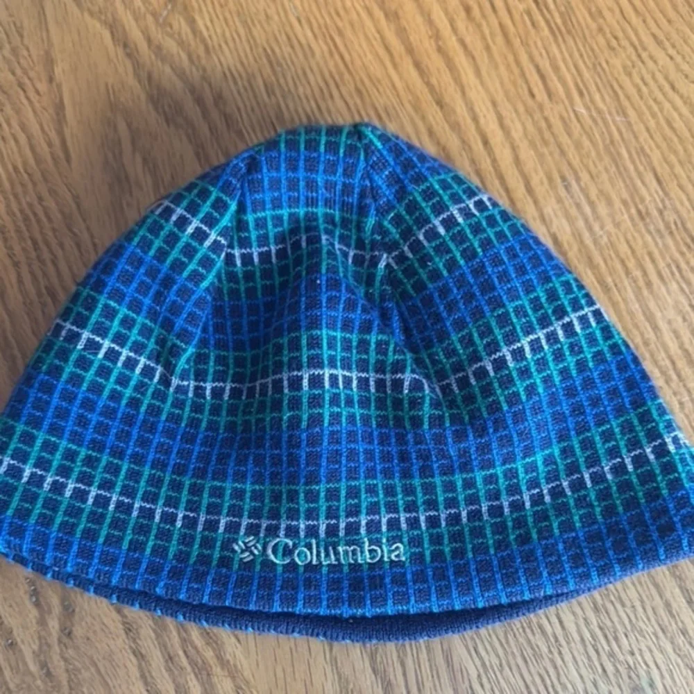 Columbia Blue and Green Plaid Beanie hat‎ youth l/xl