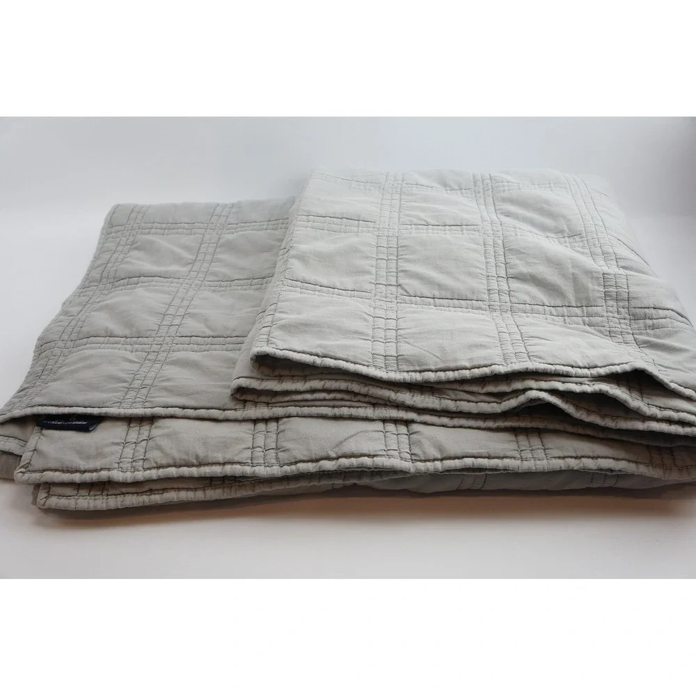 Brooks Brothers Quilt Queen Grey Square Stitched Polyester Excellent