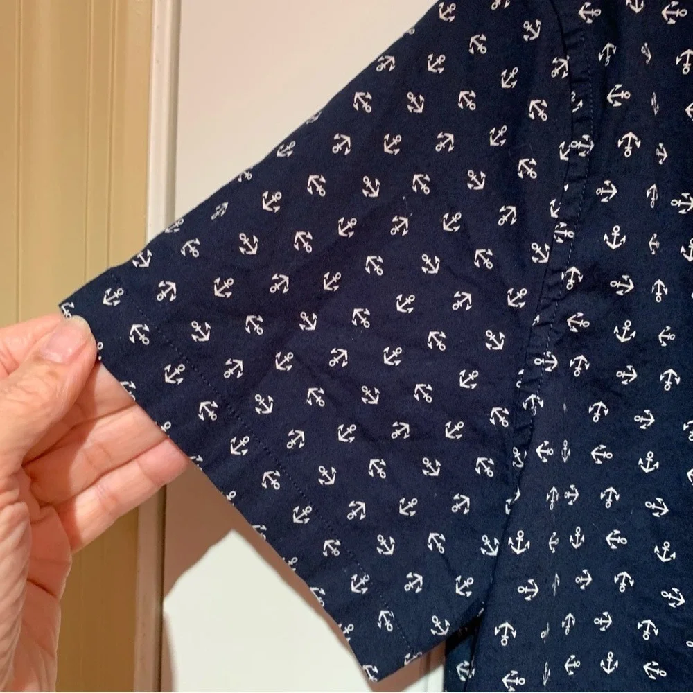 J. CREW. Blue short‎ sleeve shirt w/ anchor print all over. Size S. Flex …