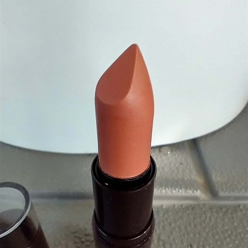 Maybelline mineral power