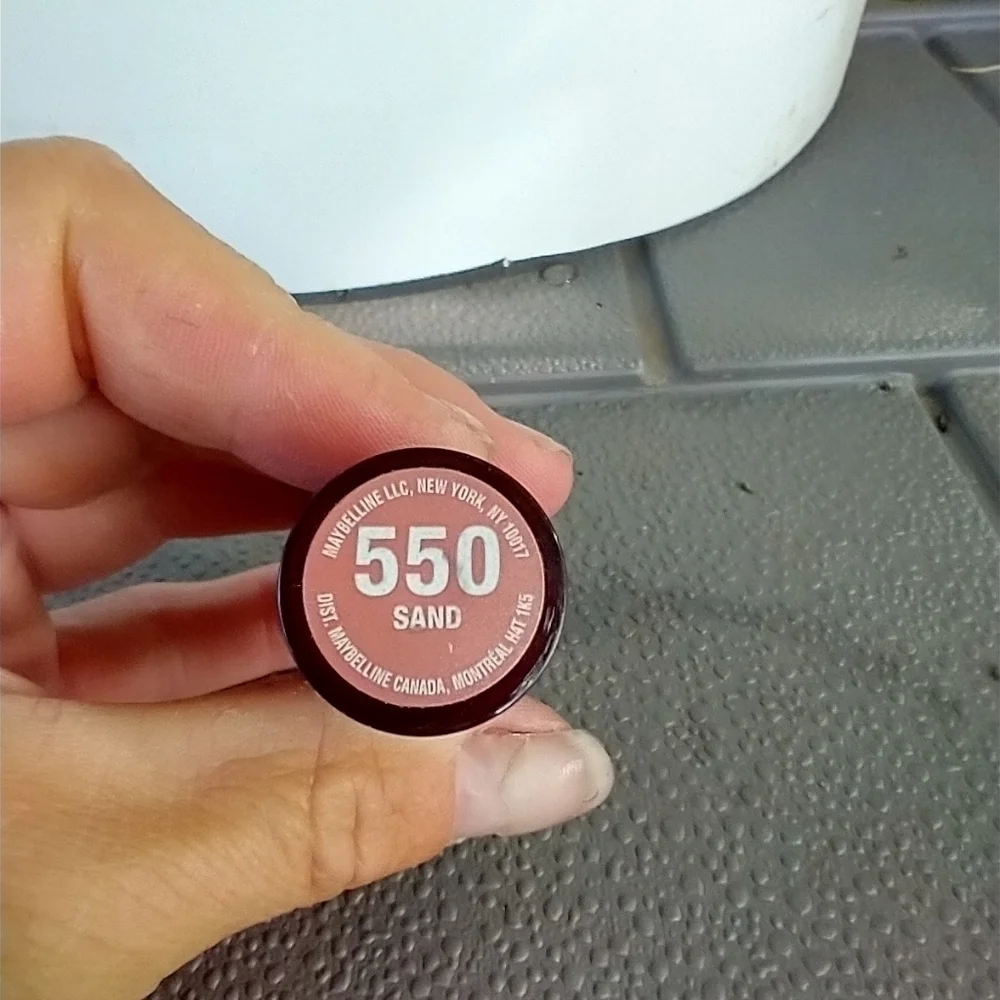 Maybelline mineral power