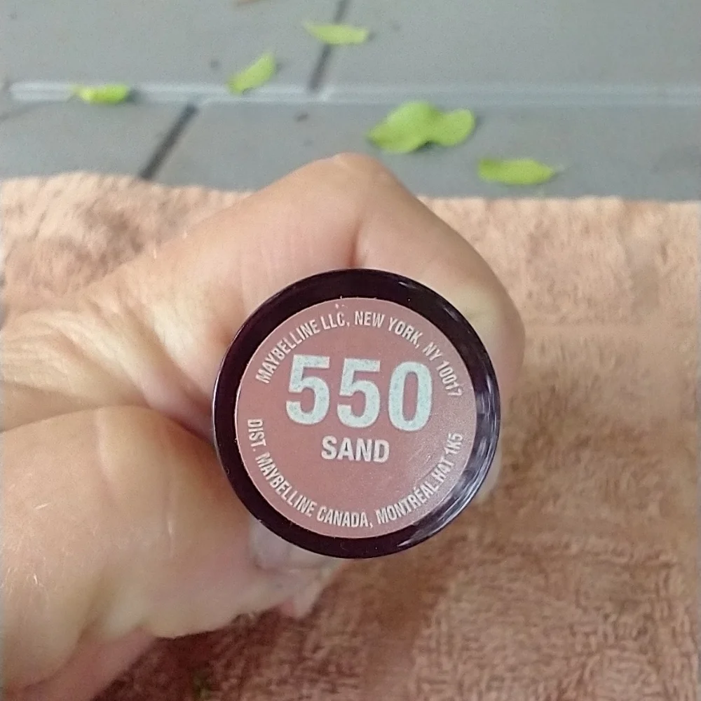 Maybelline mineral power