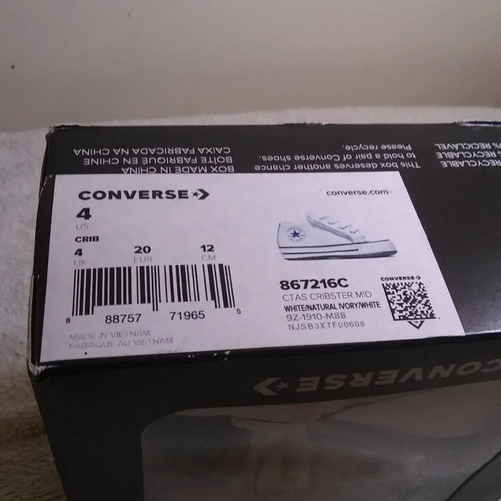Converse new cribster