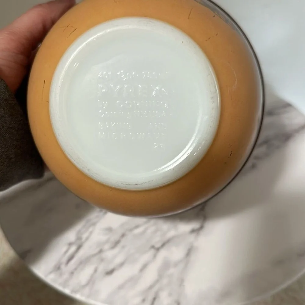 Pyrex vintage ceramic