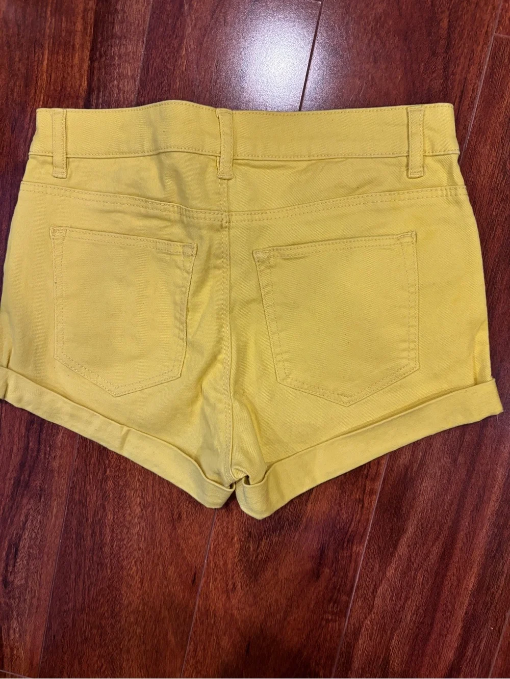4 11 bright yellow