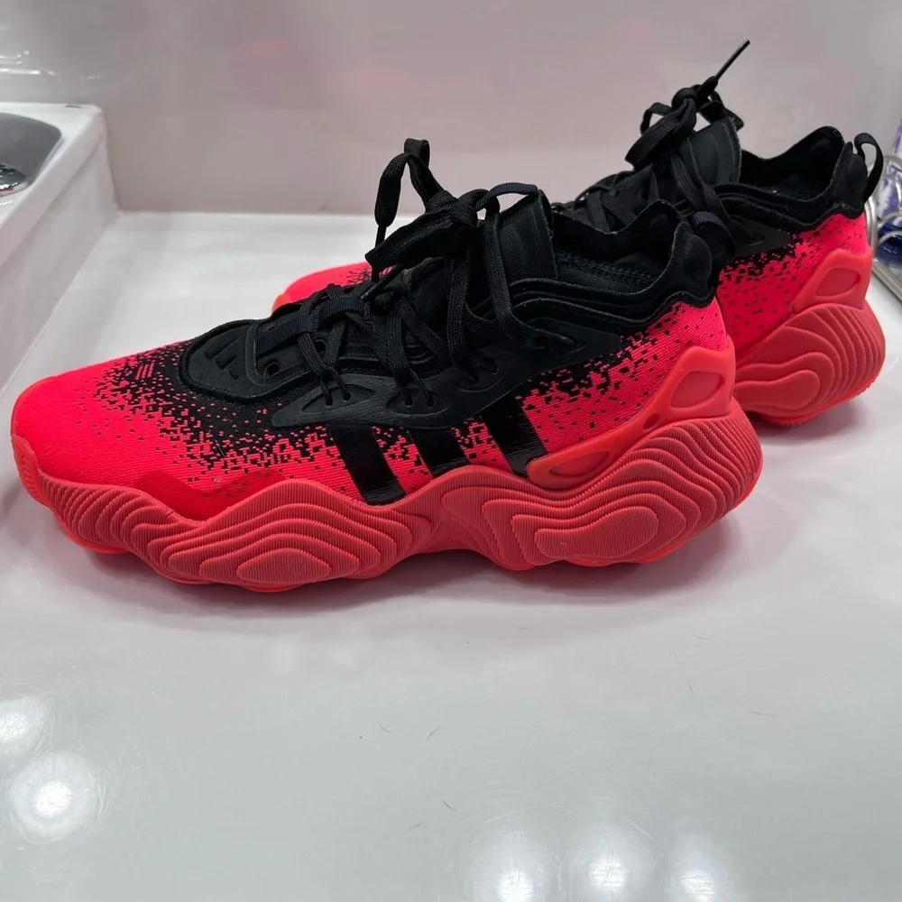 NWOT Adidas Trae Young 3 'Solar Red' Adidas Black and Red Sneakers
