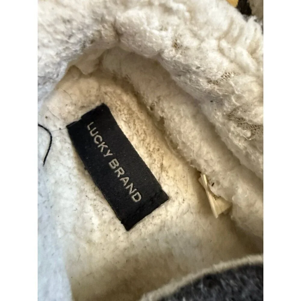 Lucky brand youth size 4 slippers