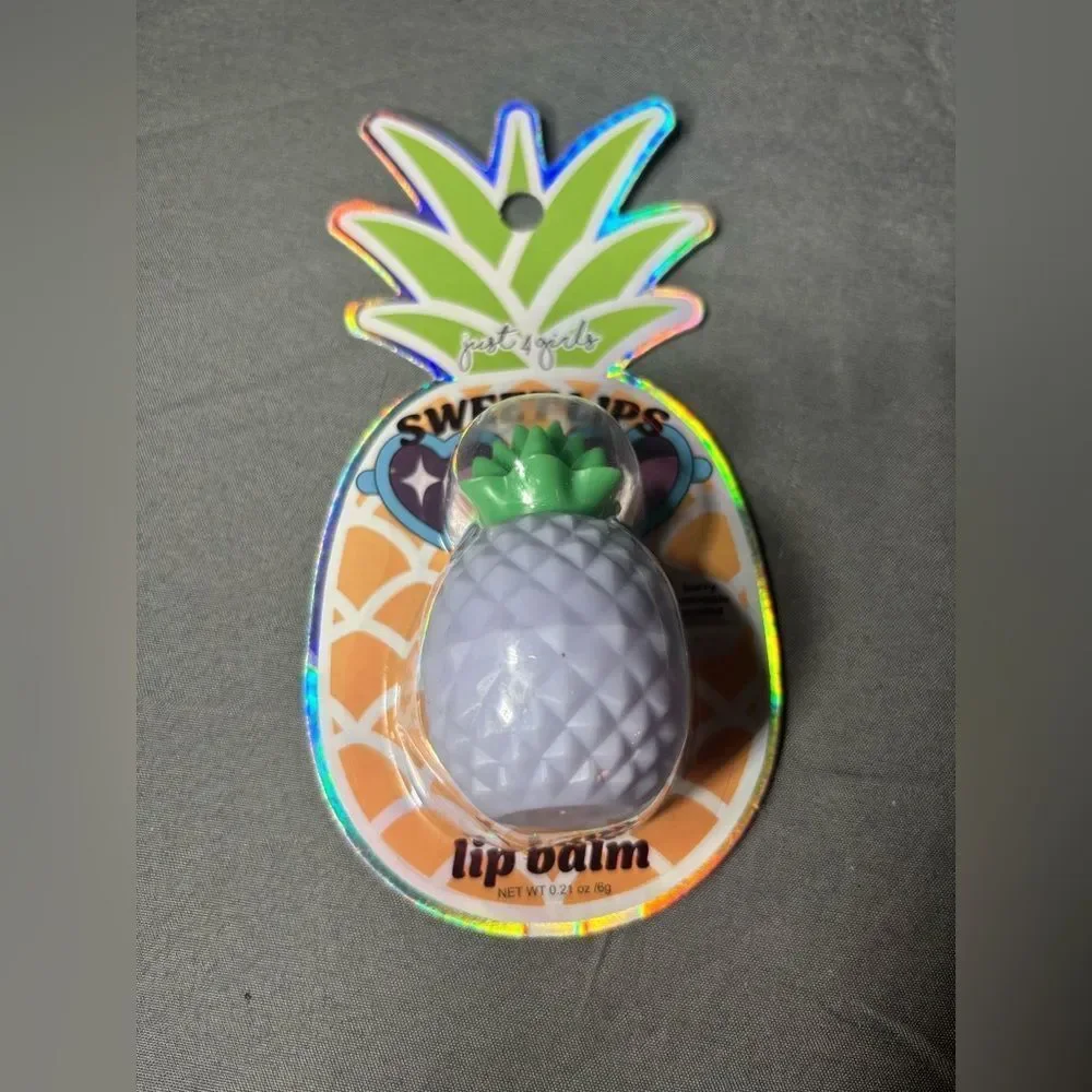 Pineapple brighten up