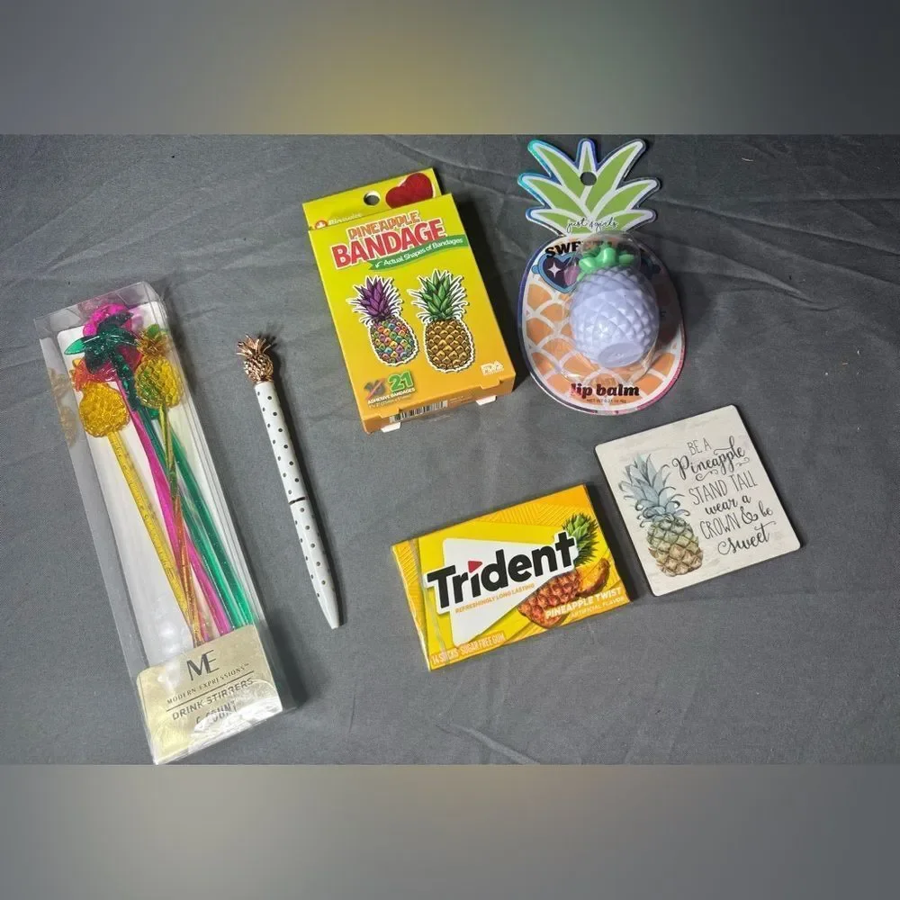 6 pc New Pineapple Theme Bundle NWT