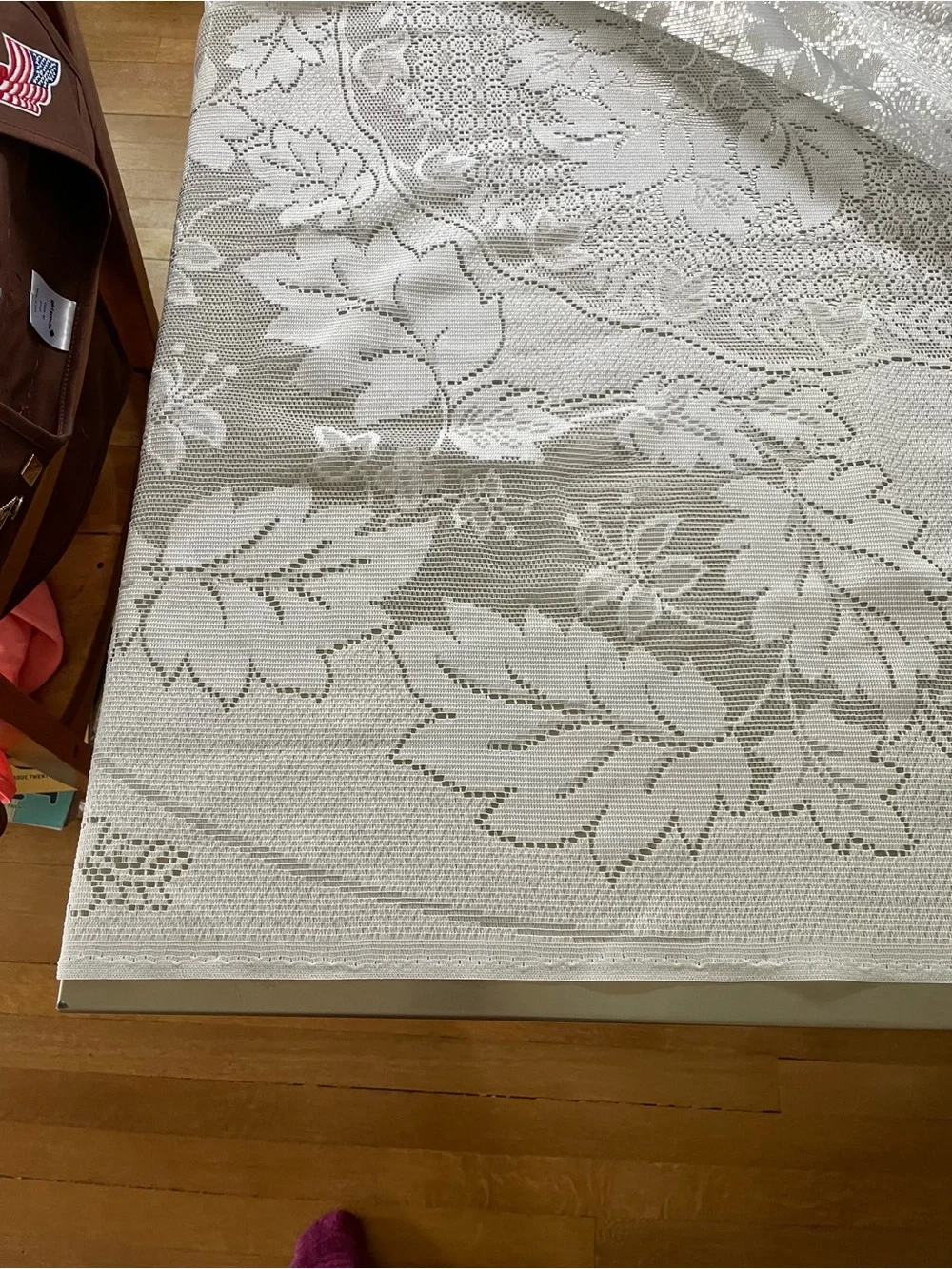 Vintage Leaf and Flower Lace Tablecloth