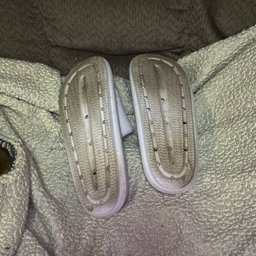 Air Balance slides pool