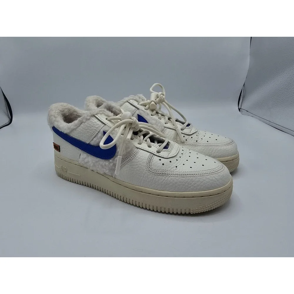 Nike very clean