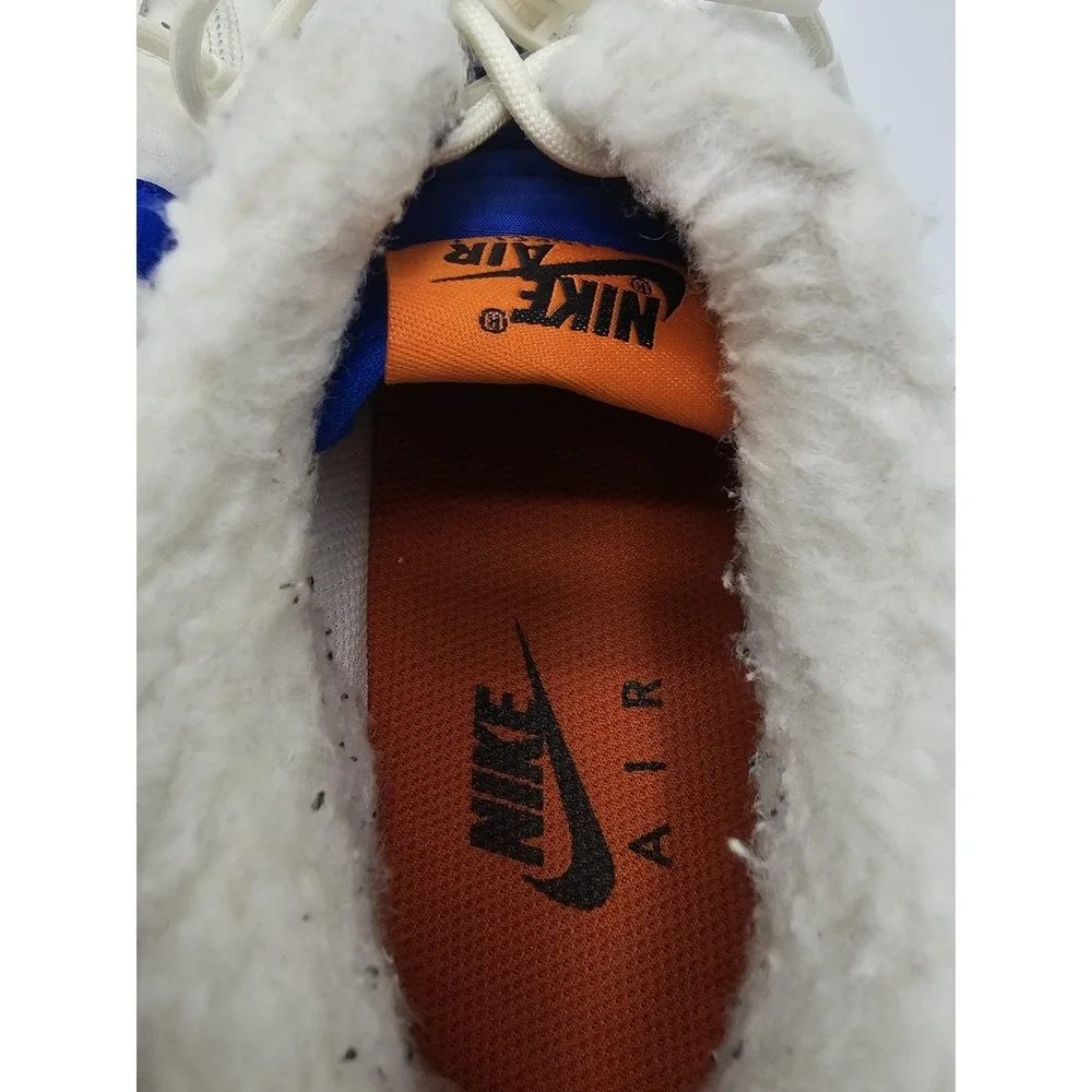 Nike very clean