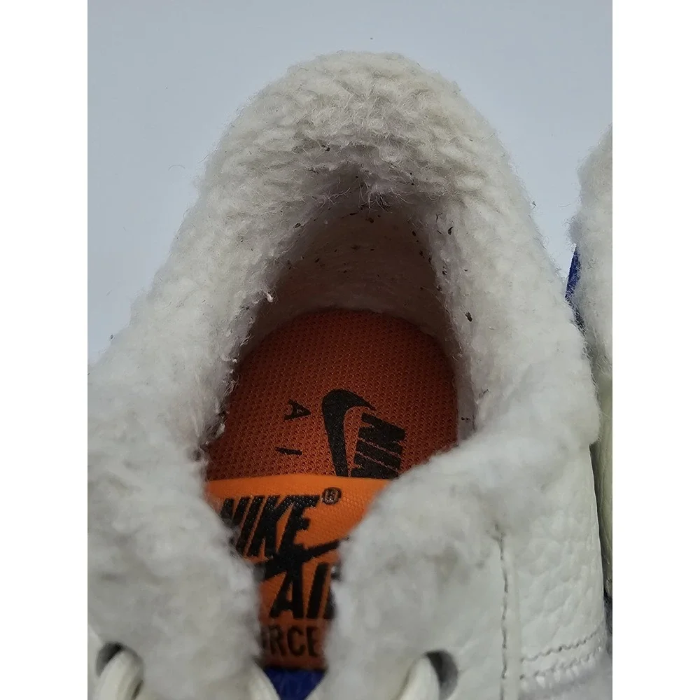 Nike very clean