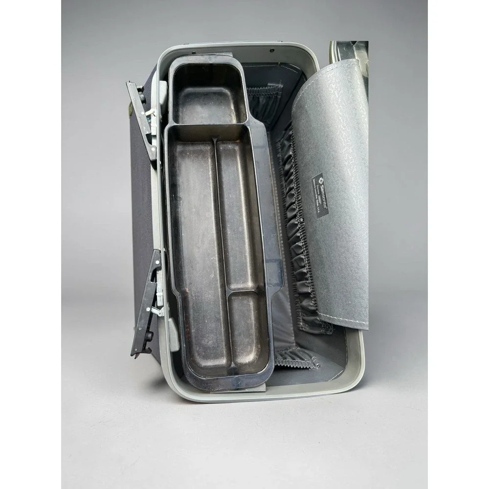 N/A vintage samsonite