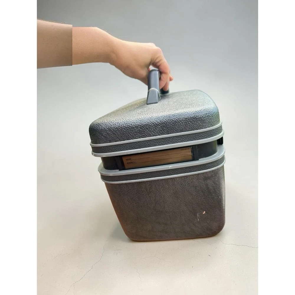 N/A vintage samsonite