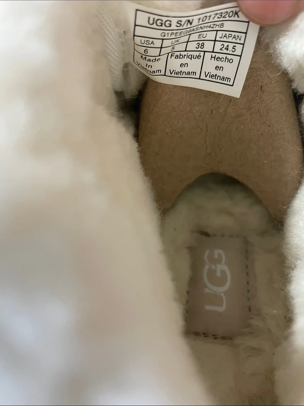 UGG foot conform down