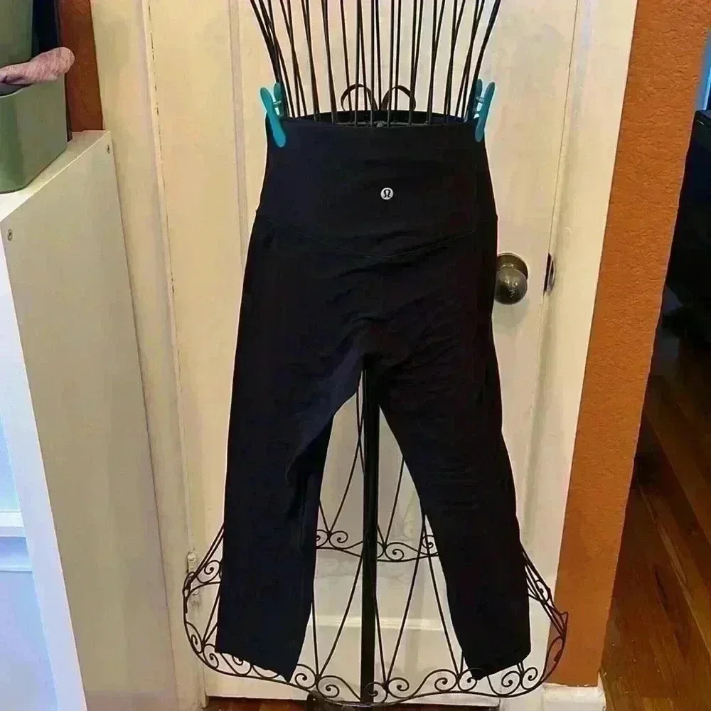 lululemon athletica great shape
