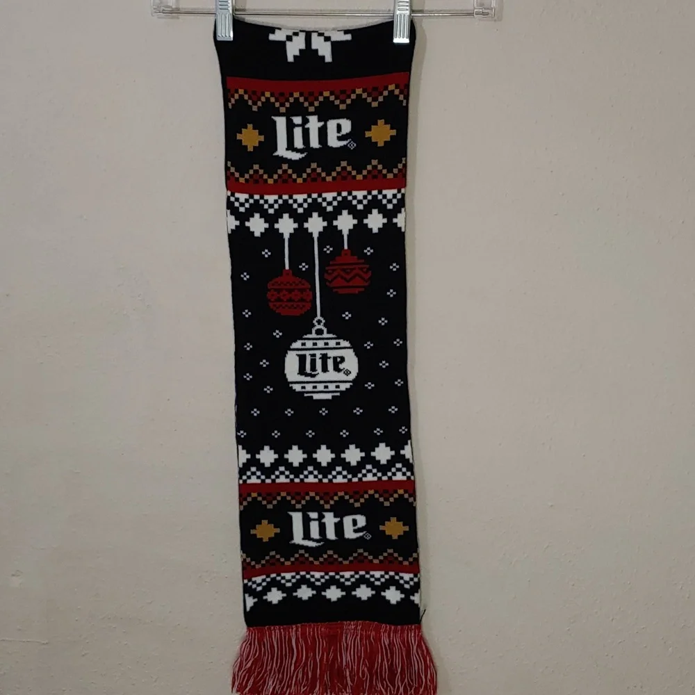 Miller Lite Reversible Knit Scarf