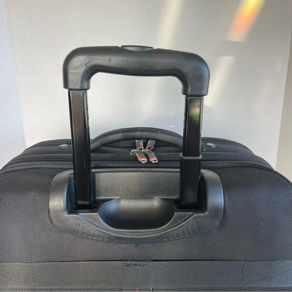 Samsonite used great