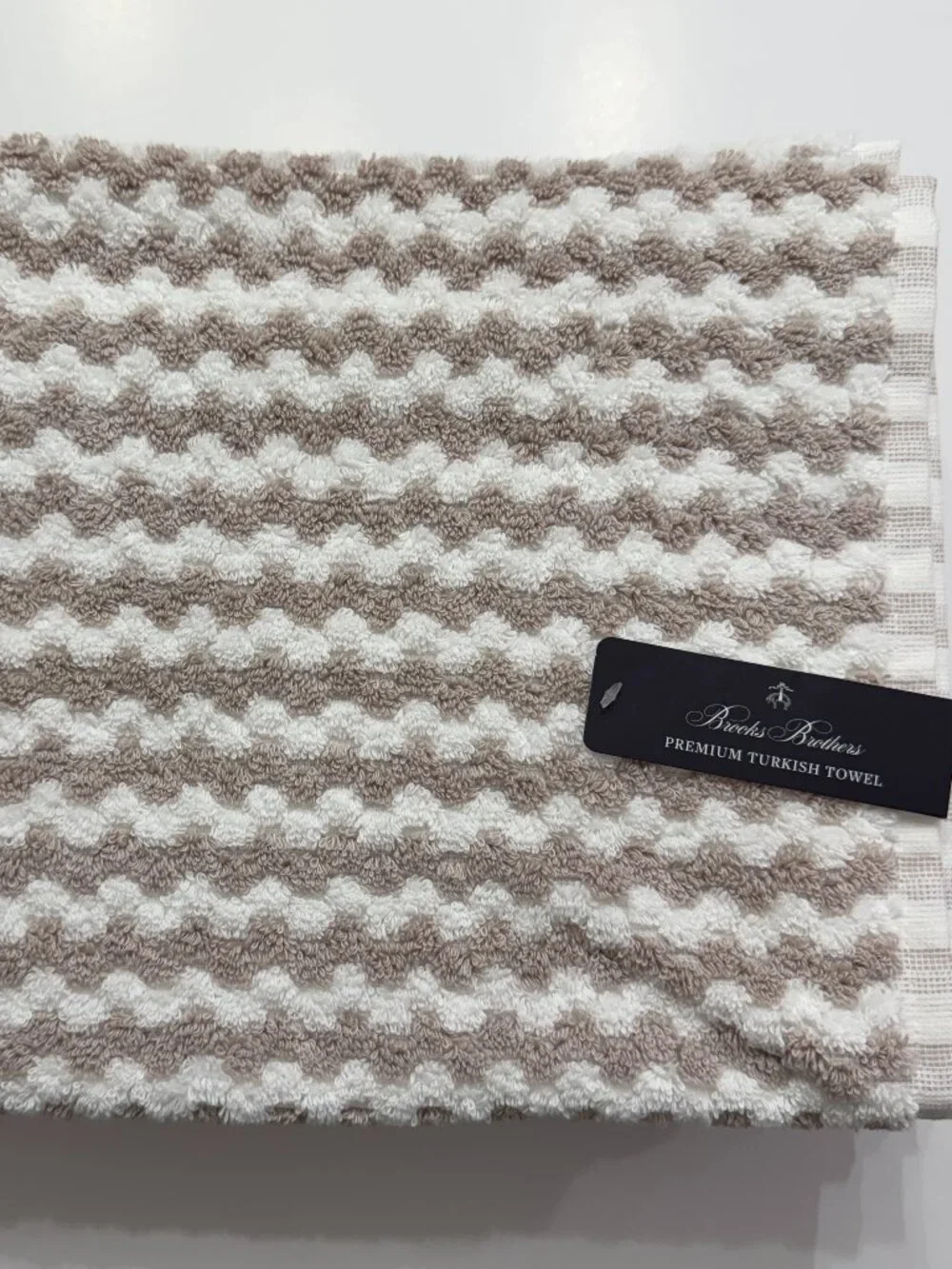 Brooks Brothers Premium Turkish Bath Towel Cotton White Taupe Wavy Stripe NWT