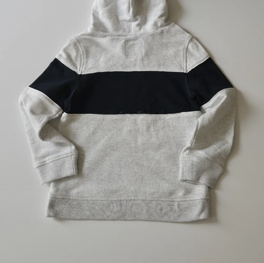 OshKosh Bgosh stylish gray