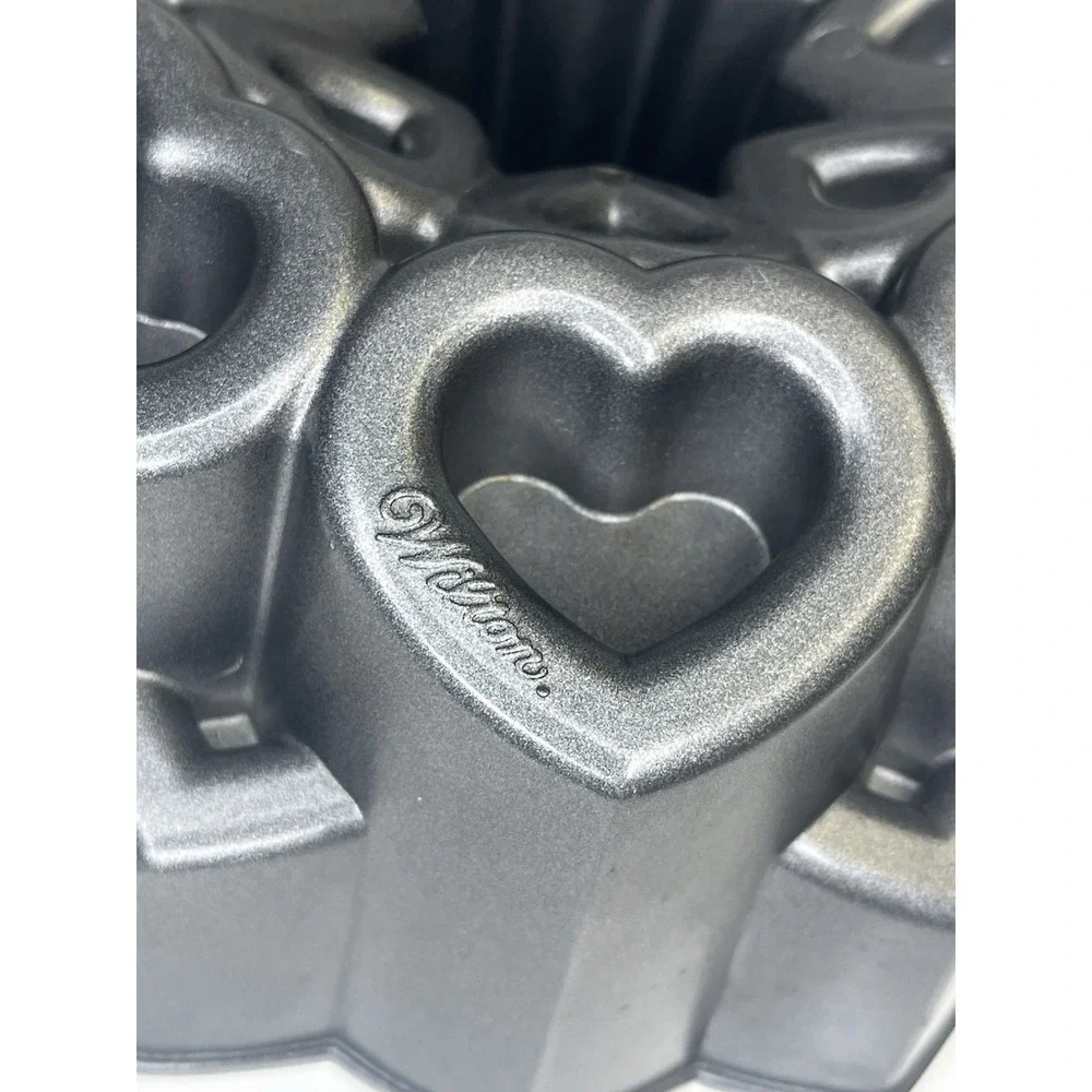 Wilton sweet love heavy