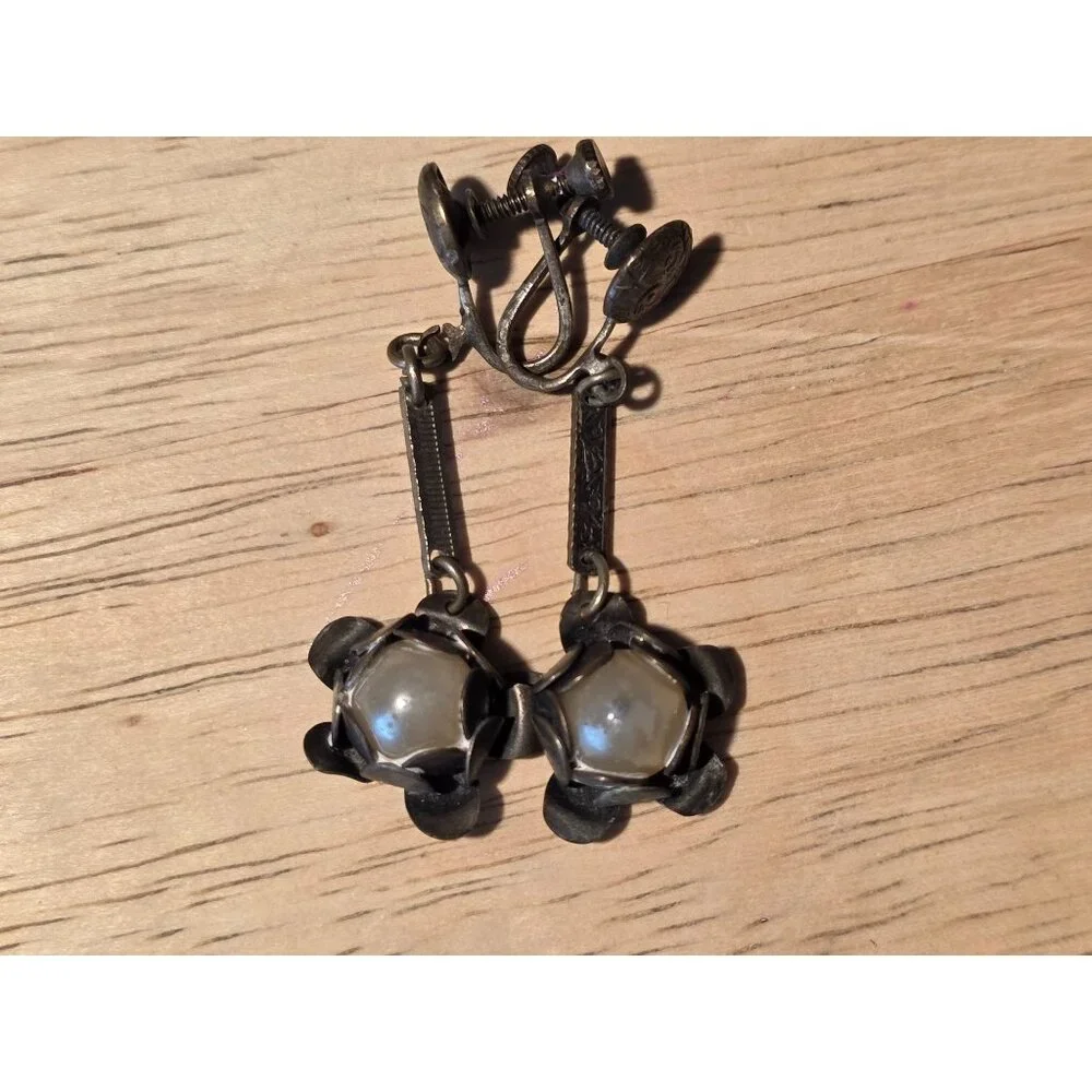 N/A elegant vintage