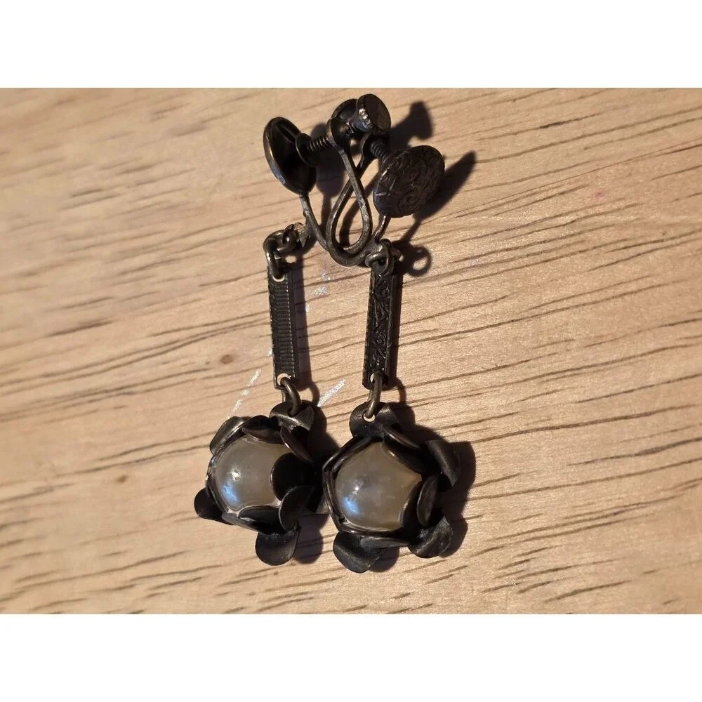 N/A elegant vintage