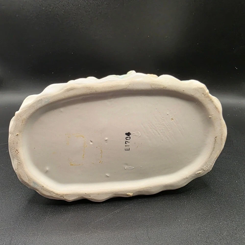 The Unbranded Brand vintage ceramic