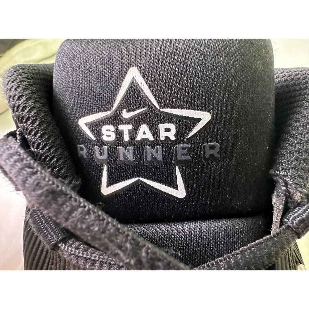 Nike star runner