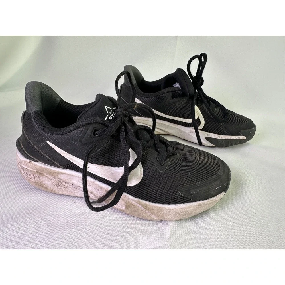 Nike star runner