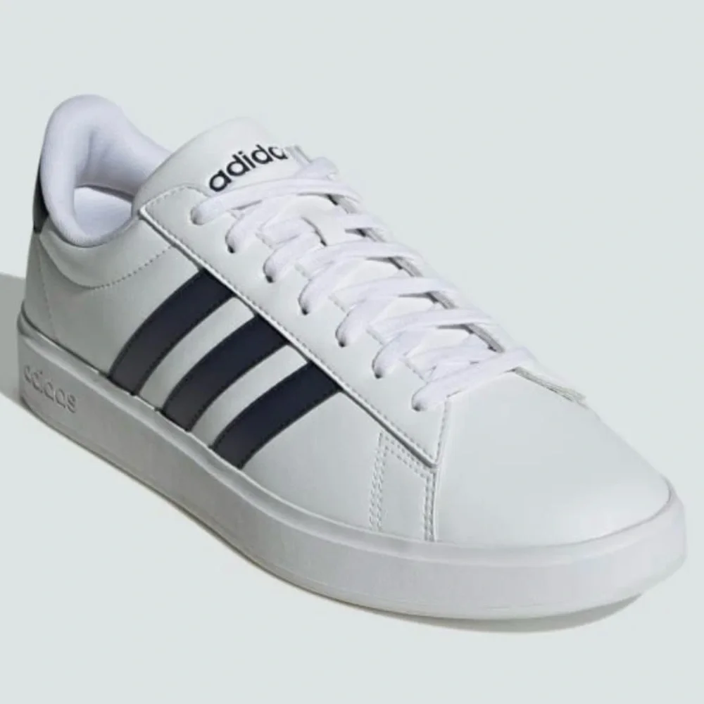 adidas men’s court