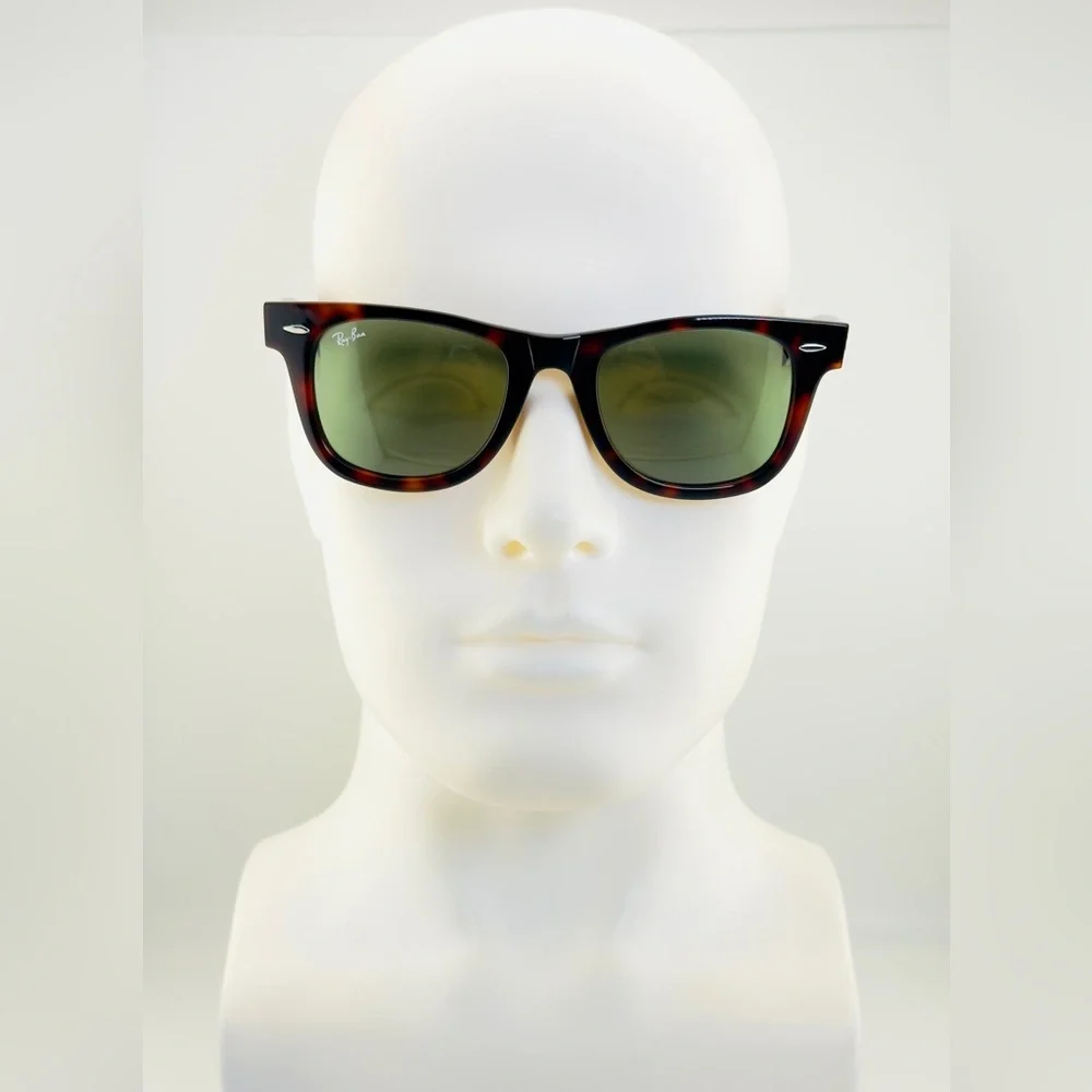 Ray-Ban shipping new
