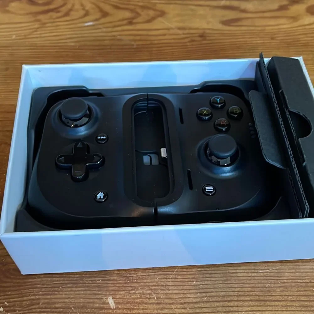 Razer razed kishi