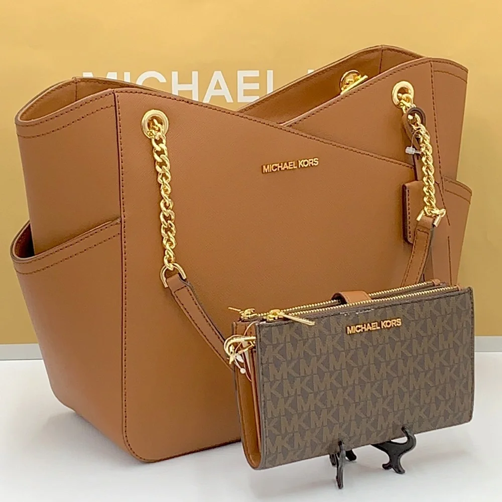 Michael Kors window strap 25”